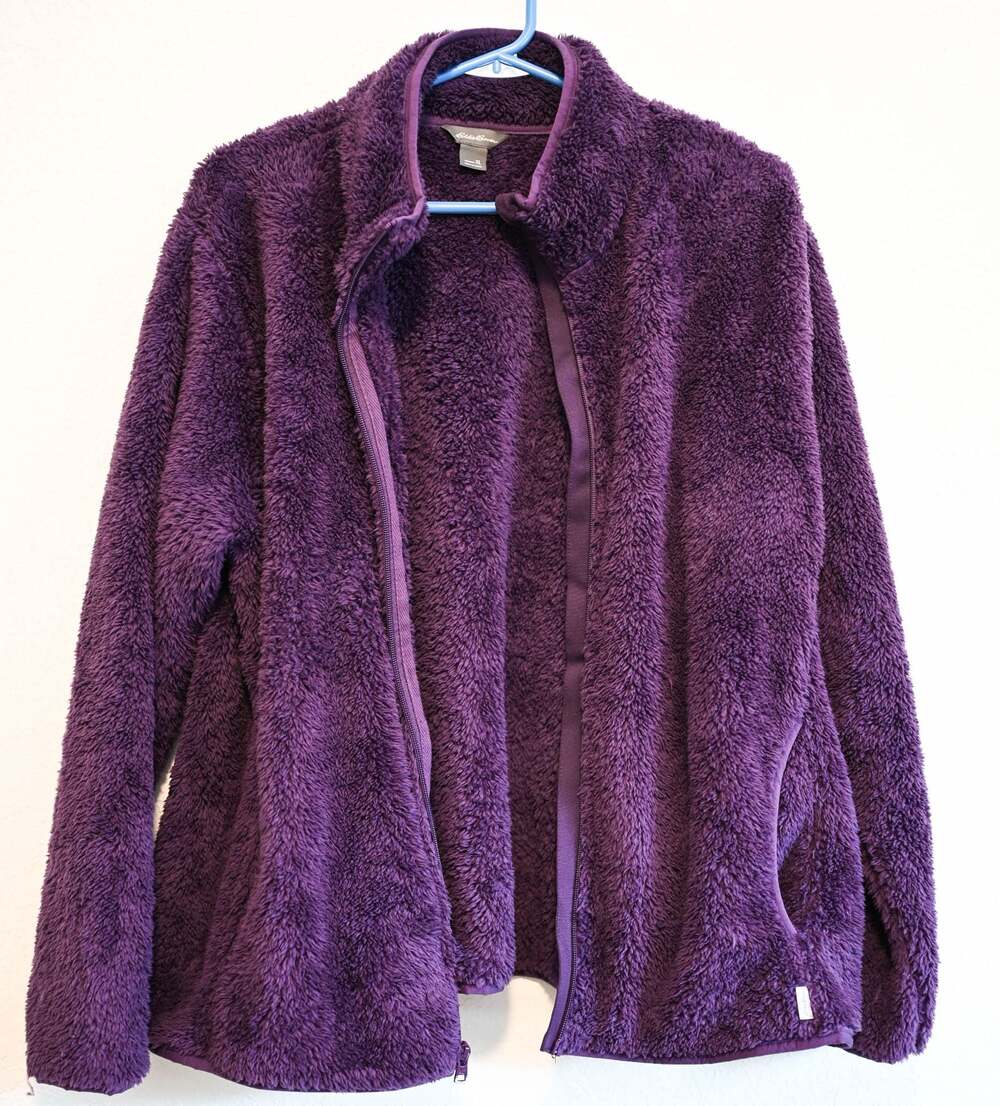 Eddie Bauer Women's Full-Zip Plush Fleece Teddy Jacket in Purple - Picture 3 of 5